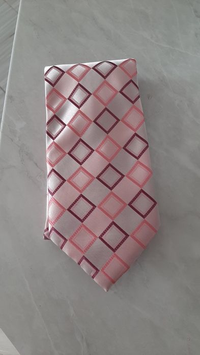 Cravată din mătase, nuanțe roz