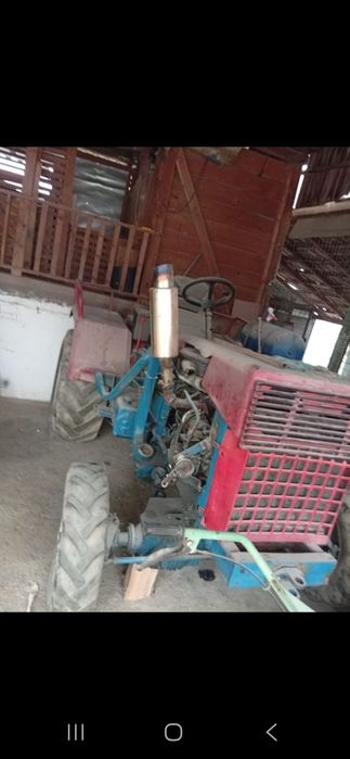 Vând tractor cu motor de Mercedes Cobra 90 c