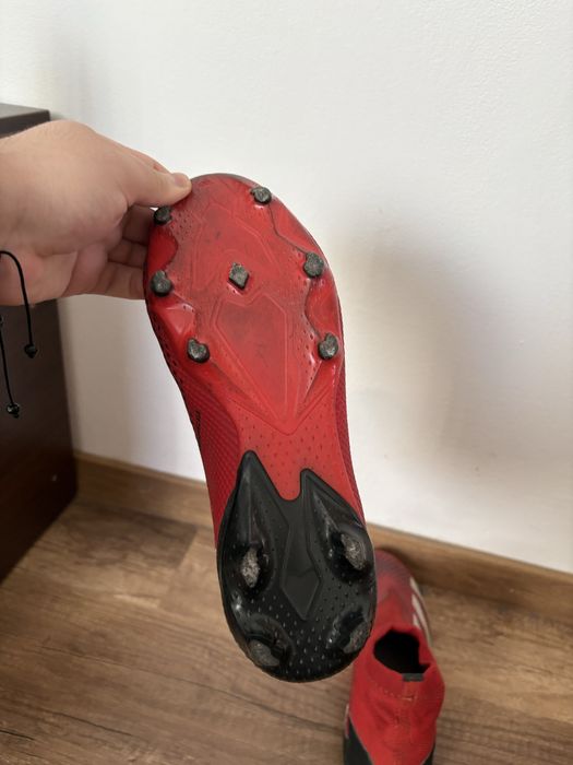 Ghete fotbal Adidas Predator Demonscale rosu 42 2/3 (US 9)