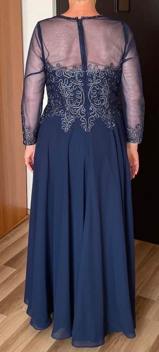 Vand rochie de seara