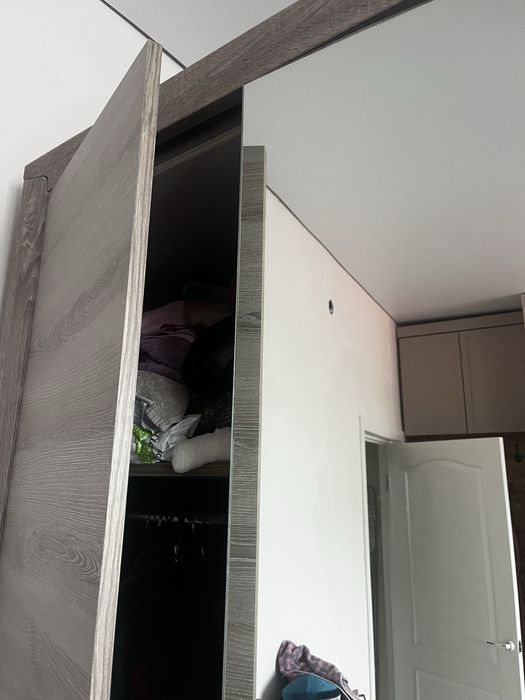 Продам шкаф платьяной