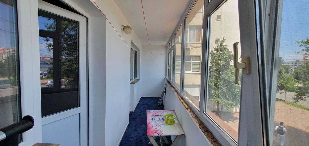Apartament 2 camere, etaj 1, la bulevard, zona Cotnari, langă Casa Sindicatelor, vizavi de magazinul Lidl Primăverii