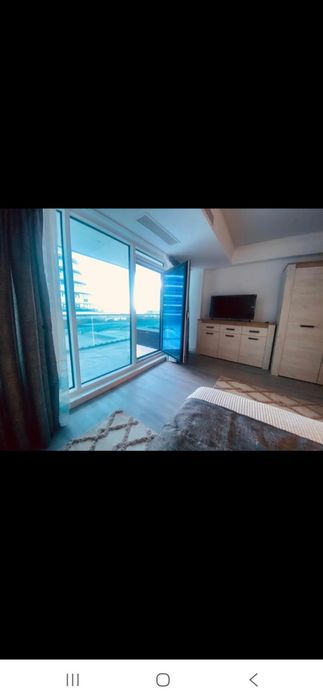 Apartament de închiriat cu vedere spectaculoasă la mare.Terasă