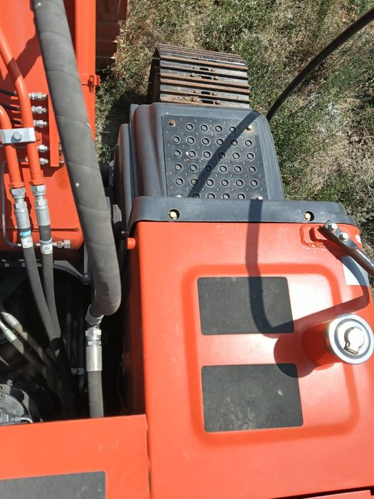 Hitachi ZX200  колёсный экскаватор