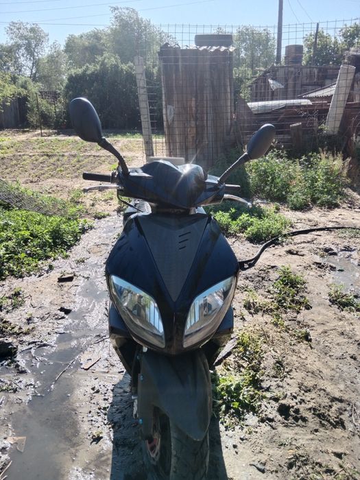 Продам скутер 150кубов