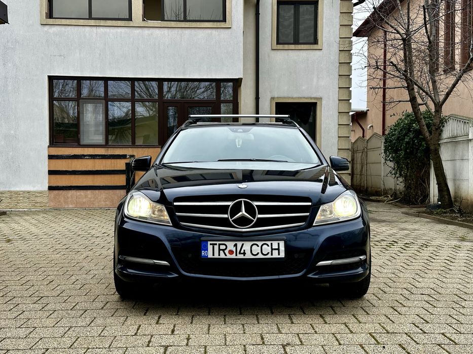 2012 Mercedes Benz C 220