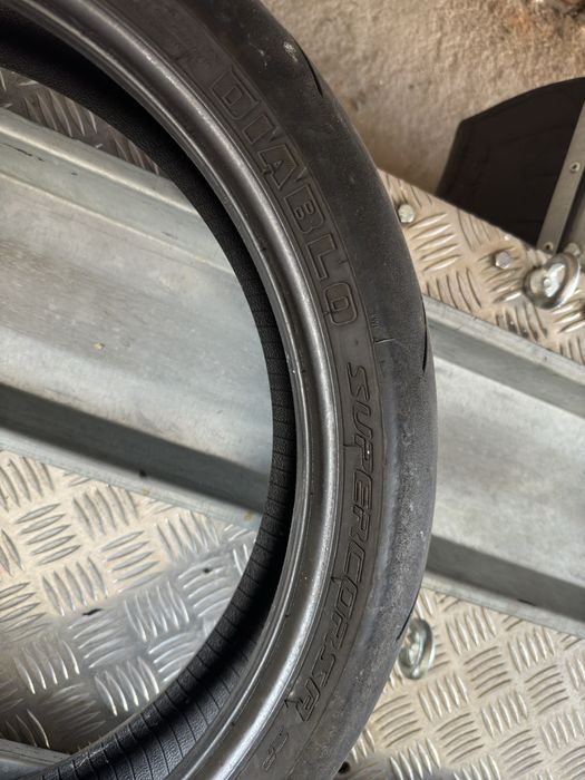 Предна гума Pirelli