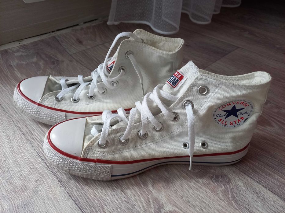 Продам женскую/для девочки обувь