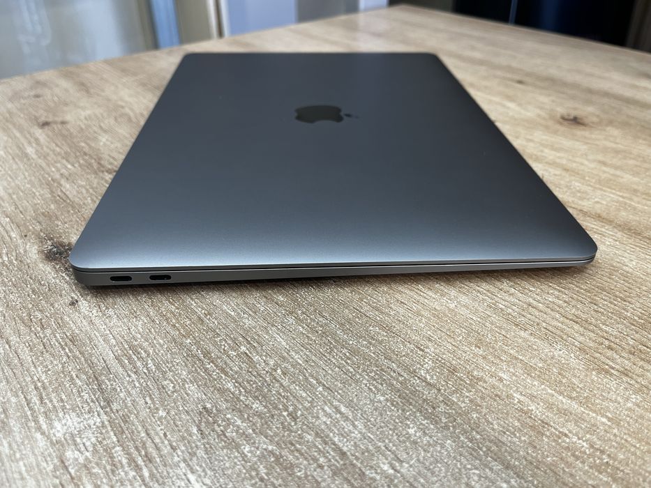 Macbook Air M1 256GB 94% Бат Перфектен