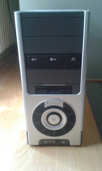 Настолен компютър