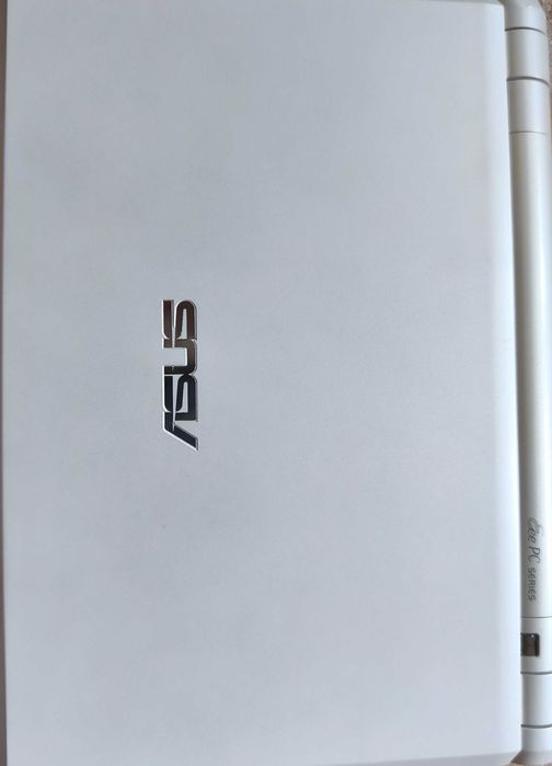 Asus EEE PC 4g..
