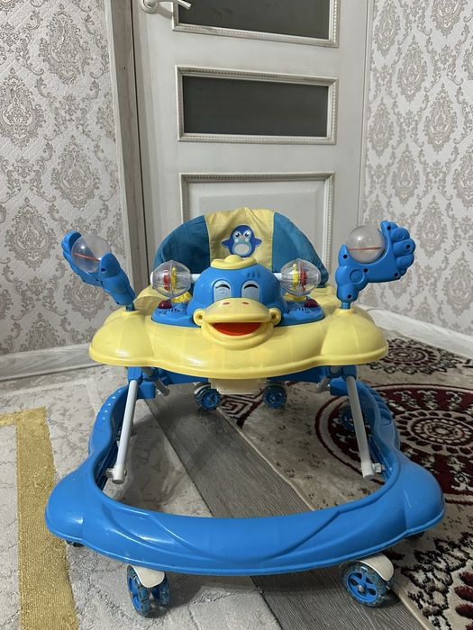 Продаю детские ходунки