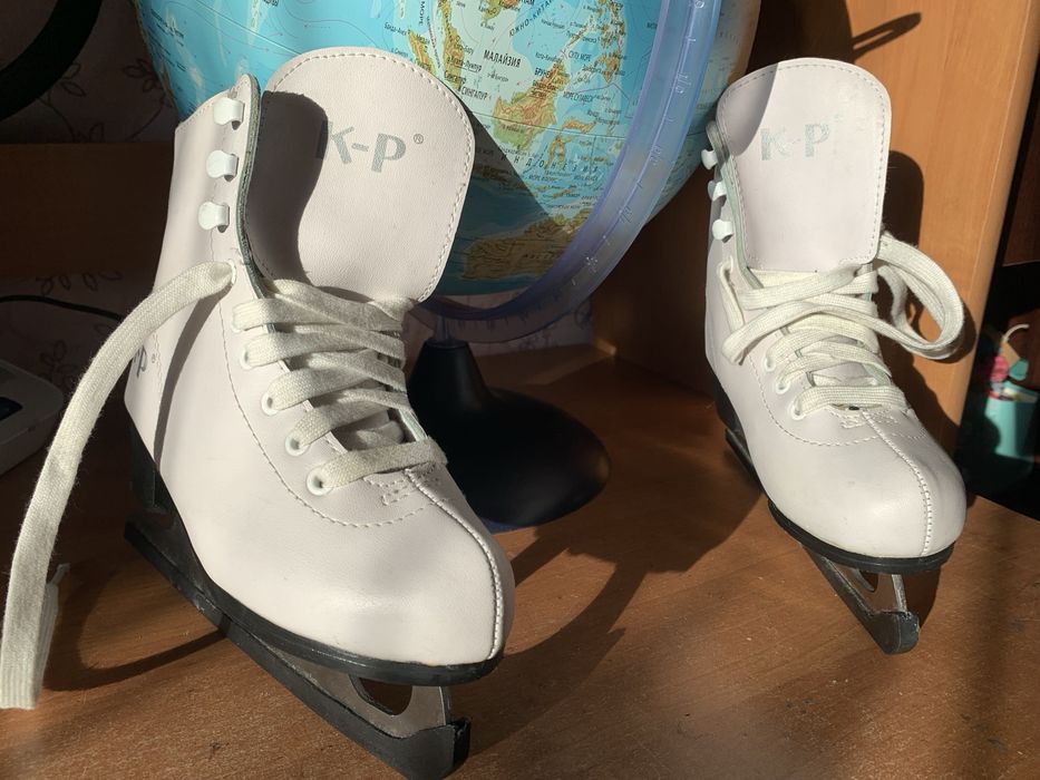 Фигурные коньки для девочек