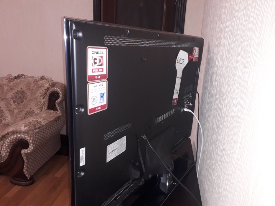 Телевизор LG диагональ 104 б/у