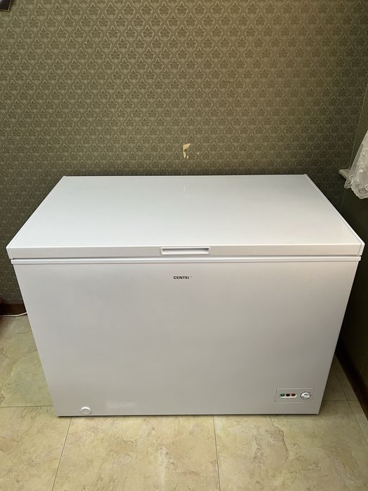 Срочно продам морозилку 290л