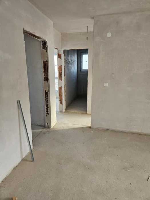 Тристаен апартамент с гараж  Асеновград!