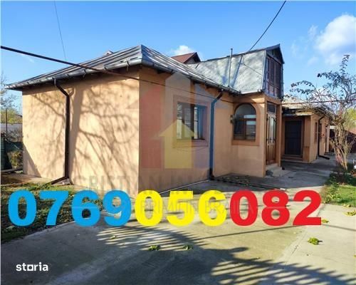 Casa Pretabila 2 familii, teren 1046 mp, toate utilitatile, Cazasu