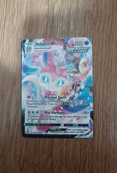 Pokémon Sylveon VMAX Rapid Strike TG16/TG30