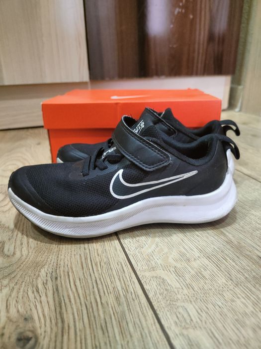 Кроссовки на мальчика 29 р