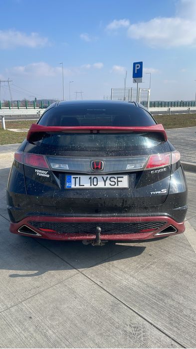 Vand sau schimb cu auto pe brnzina.