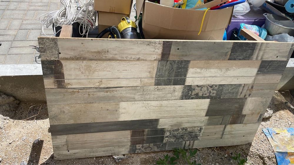 Жер стол сатылады