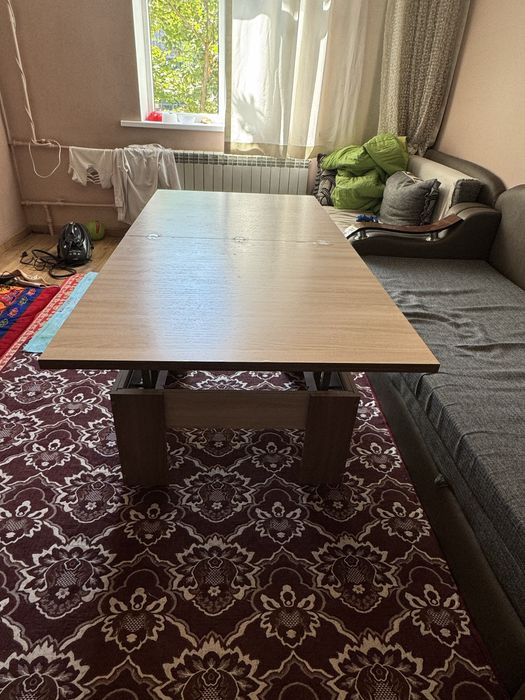 Продам для гостиный стол трансформер
