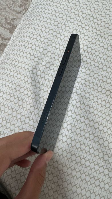 Iphone 13 темно-синий