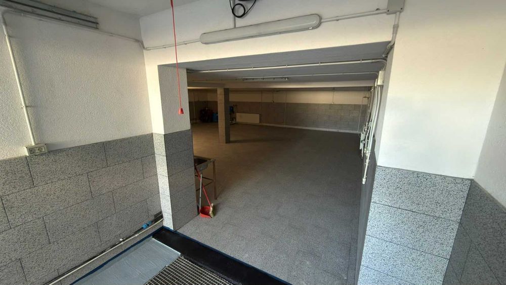 Spatiu de inchiriat intrare Botosani 120mp utili