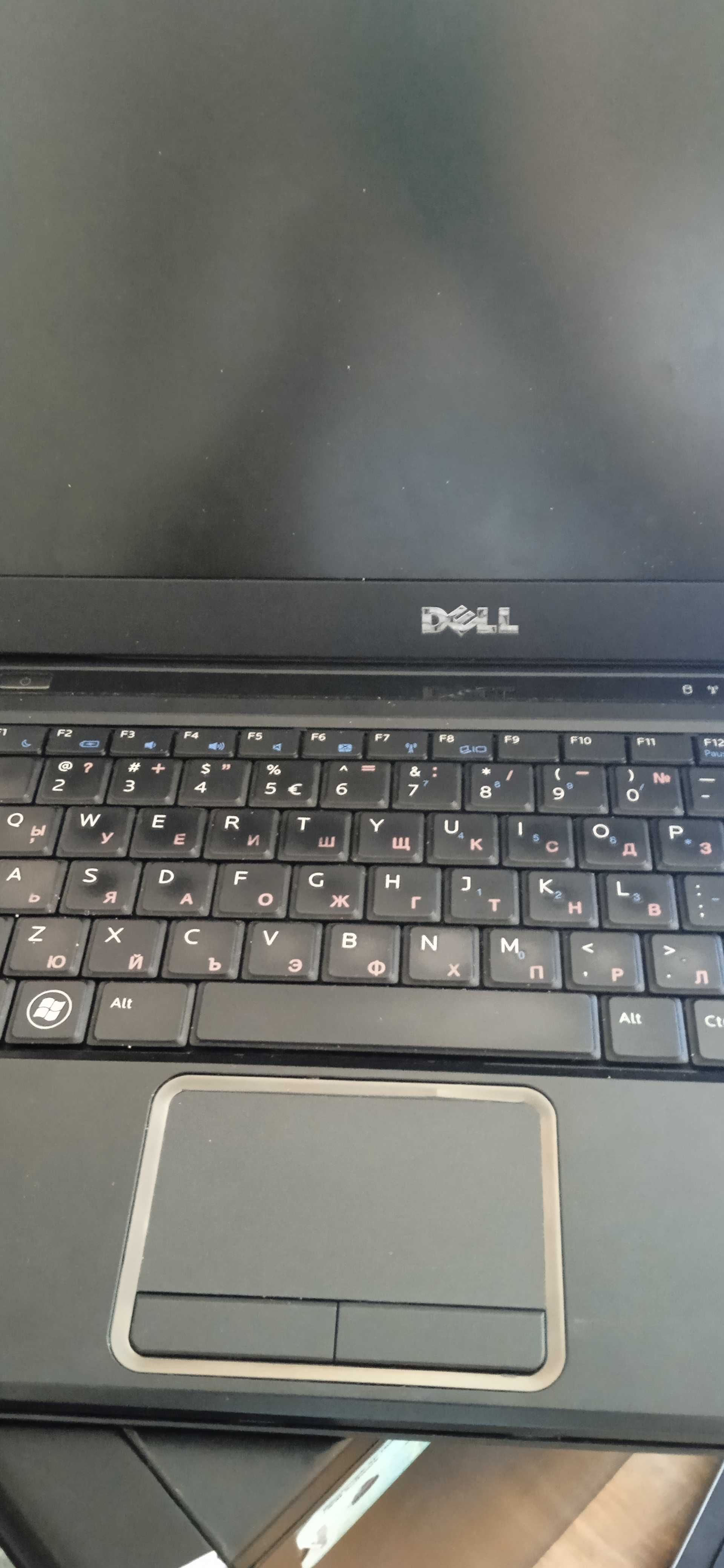 Продавам лаптоп марка DELL може и за части гр. Плевен Сторгозия • OLX.bg