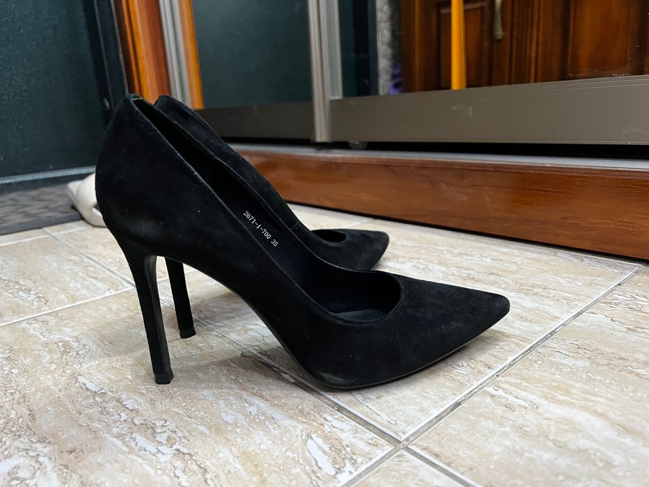 Туфли замшевые  Basconi