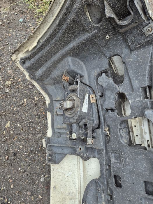 Бампер передний Мерседес 203