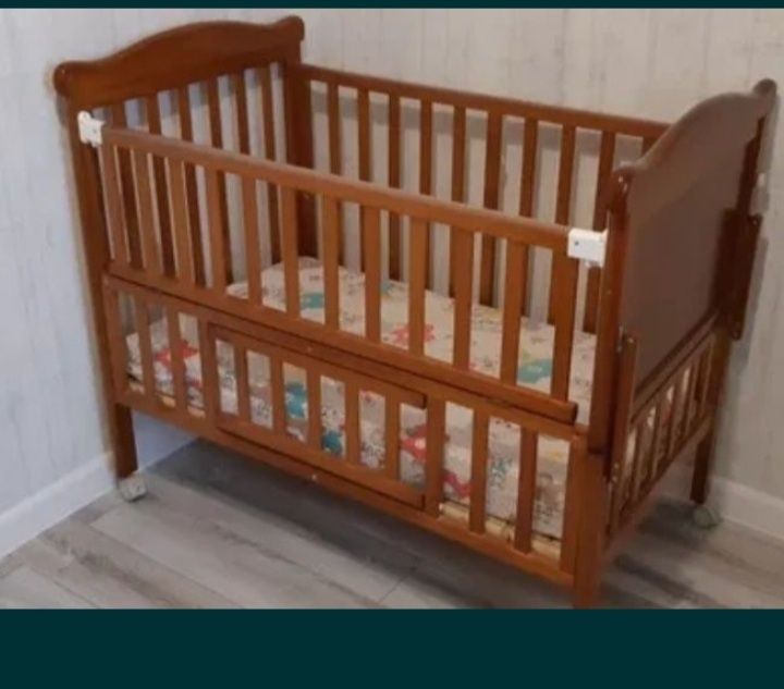 Детский деревянный  манеж