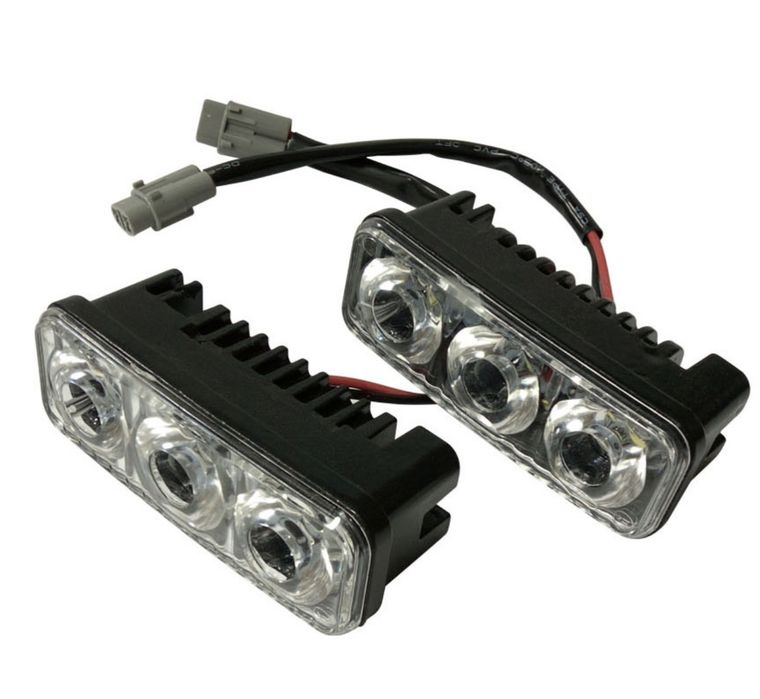 Комплект Предни Мощни 3 Led Лед Диодни Дневни Светлини 12V 3W НОВИ