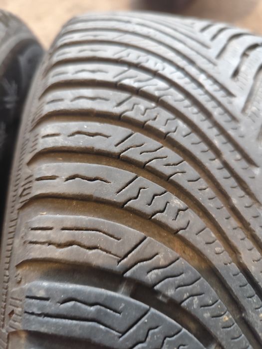 215/55R16 Michelin Alpin5