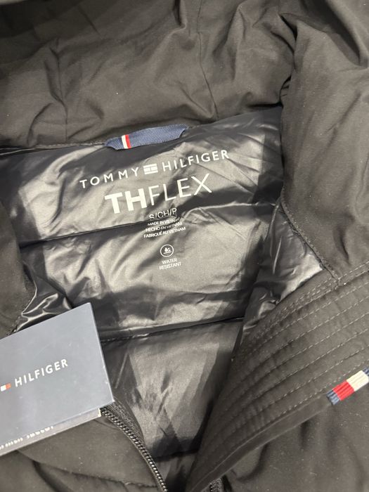 Продам куртку Tommy Hilfiger