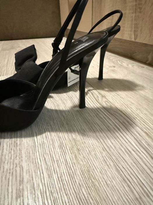 Дамски токчета Zara