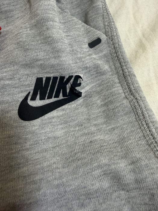 Дамски екип NIKE tech fleece