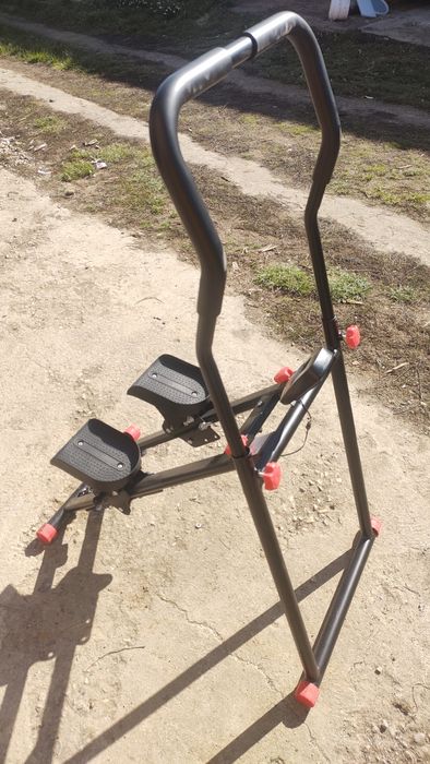 Vand stepper în stare perfectă, ca nou