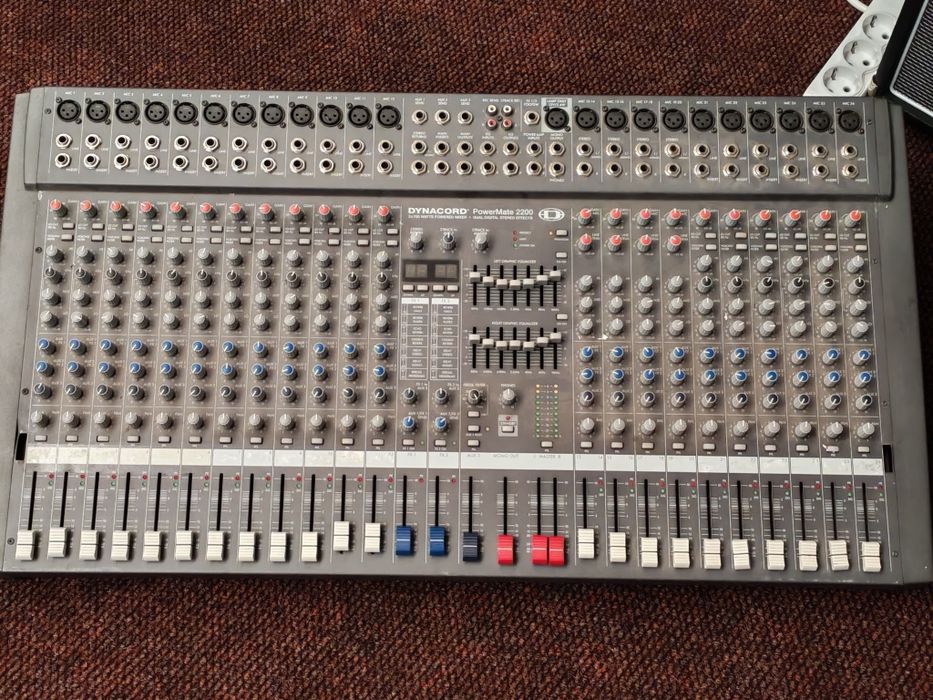 Mixer Dynacord 2x700