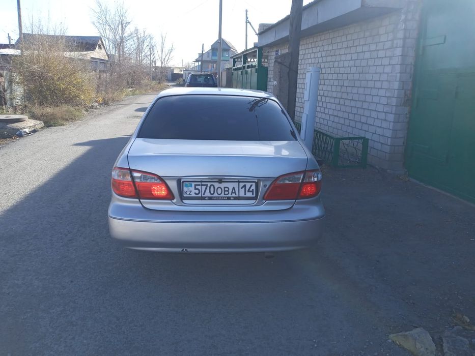 Продам машину нисан максима