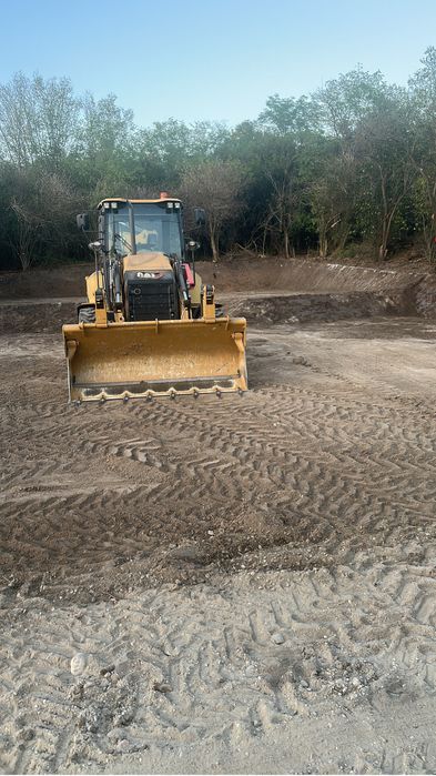 Pământ  de umplutura și pamant negru demolez evacuare moluz