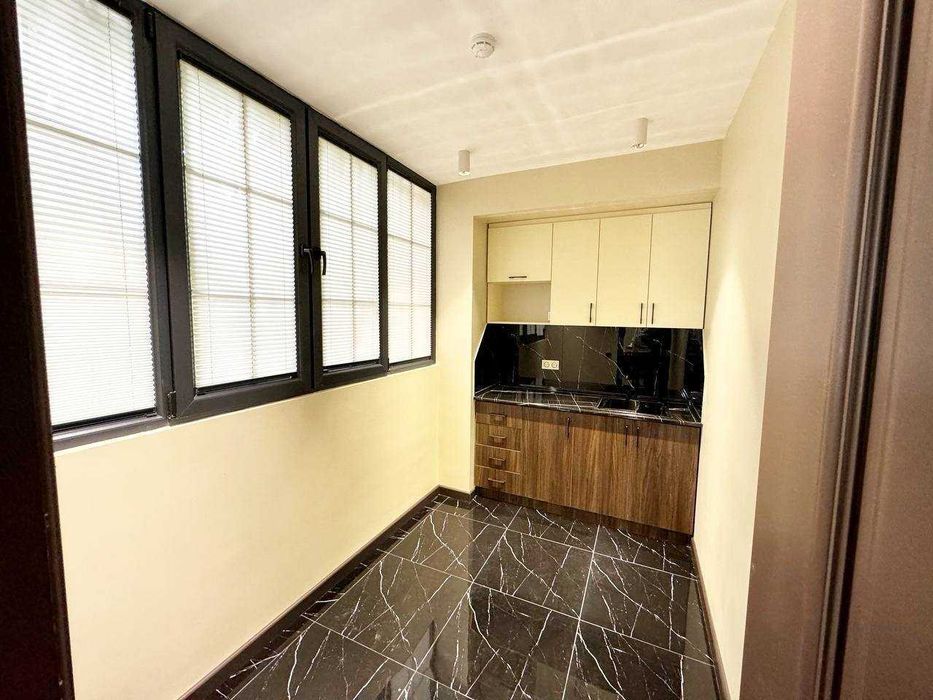 Продается офис, метро Айбек, 100м2