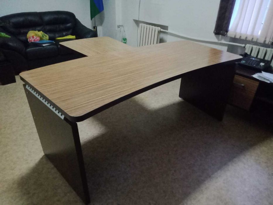 Продам офисную мебель