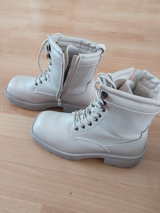 Дамски зимни боти