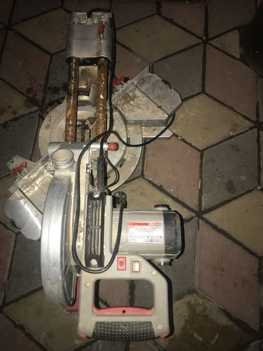 Торцовачнная пила (углорез)