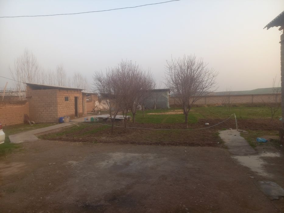 Uy uchastka sotiladi