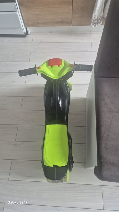 Продавам детско моторче