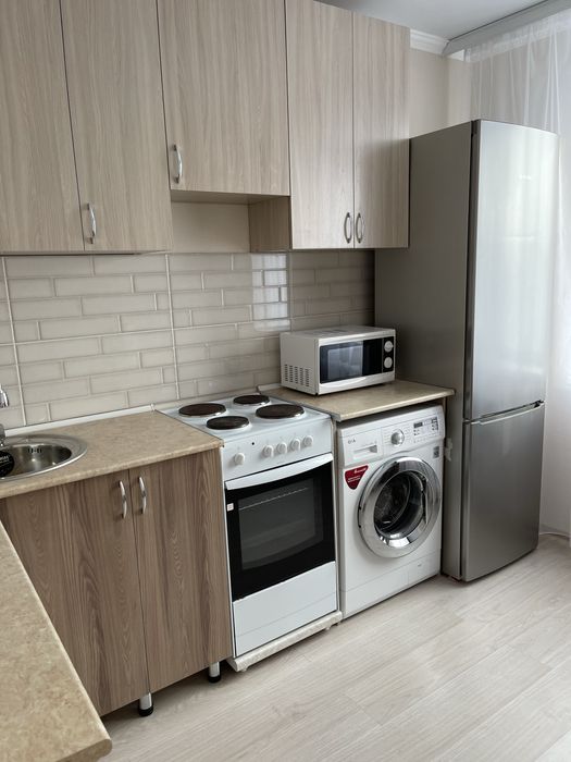 Сдам 2 ком квартиру!