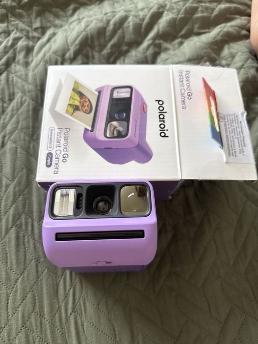 Чисто нов instant фотоапарат