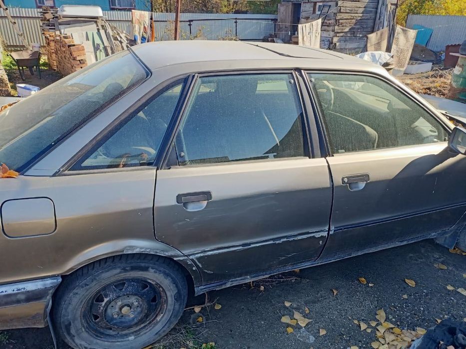 Машина ауди 80 продам